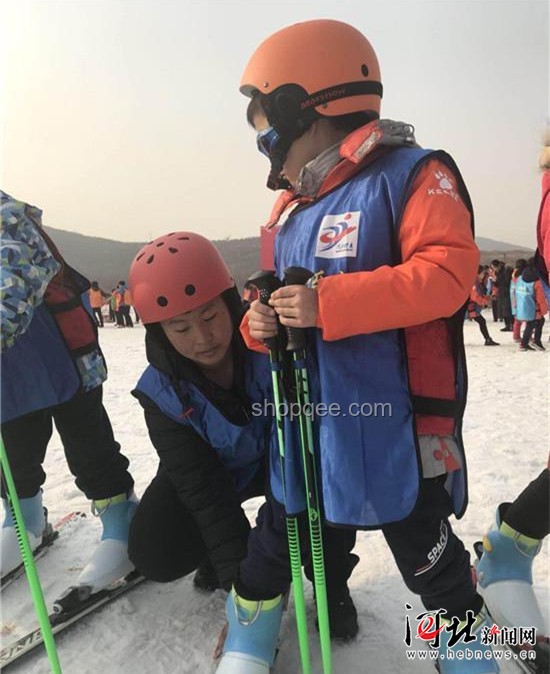 跳绳新玩法：游戏化学习，让孩子轻松掌握🎈跳绳技巧，享受运动乐趣